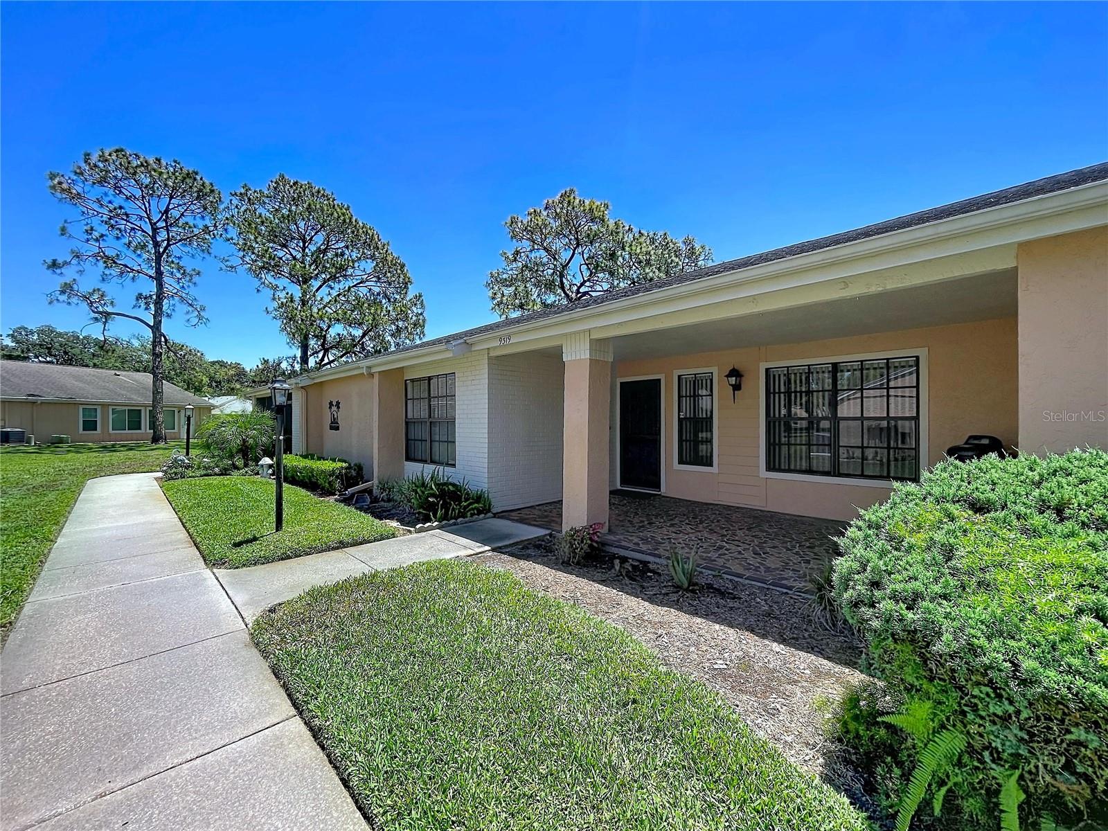 HERITAGE LAKE - Residential