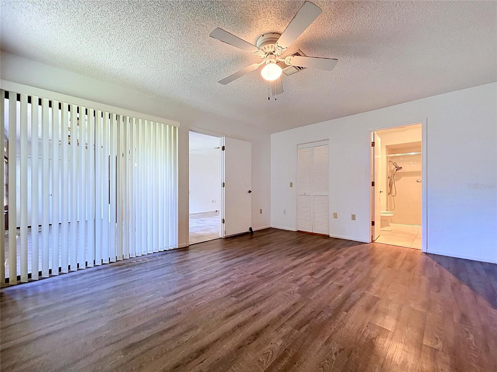 HERITAGE LAKE - Residential