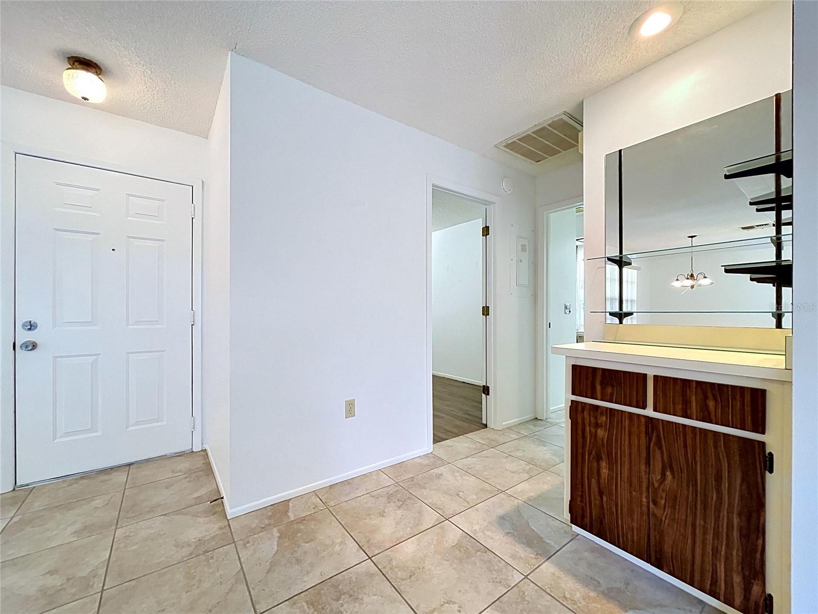 HERITAGE LAKE - Residential