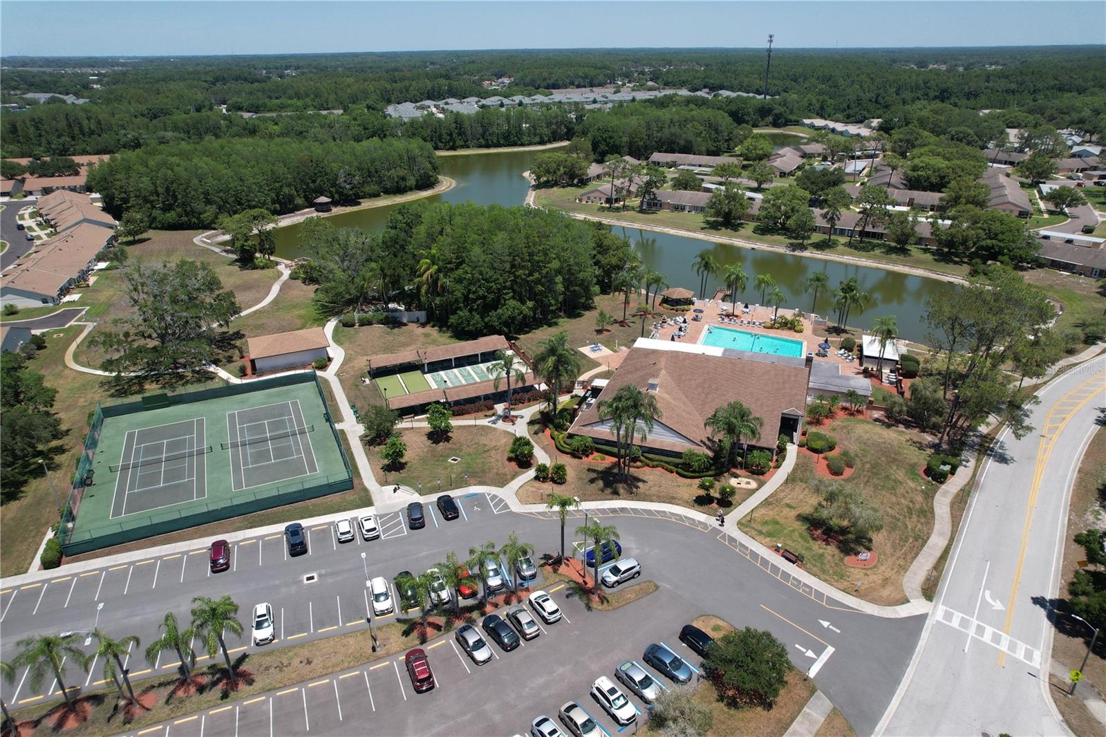 HERITAGE LAKE - Residential