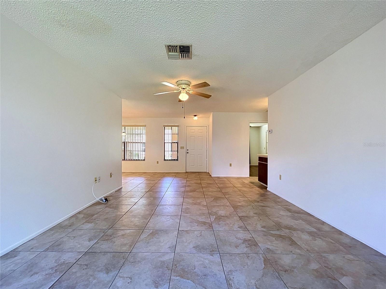 HERITAGE LAKE - Residential