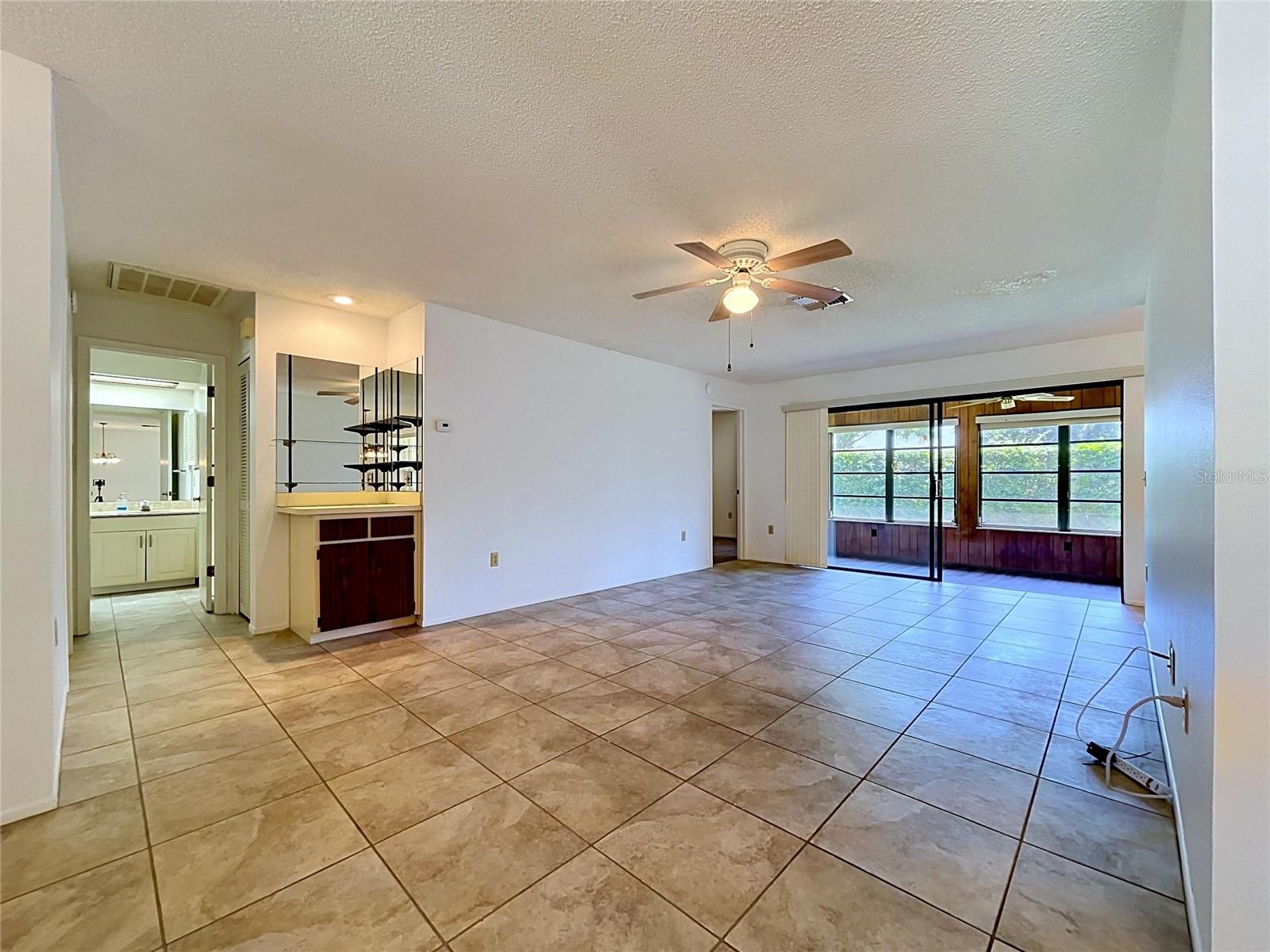 HERITAGE LAKE - Residential