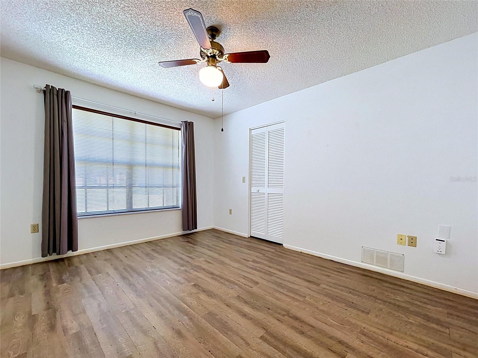 HERITAGE LAKE - Residential