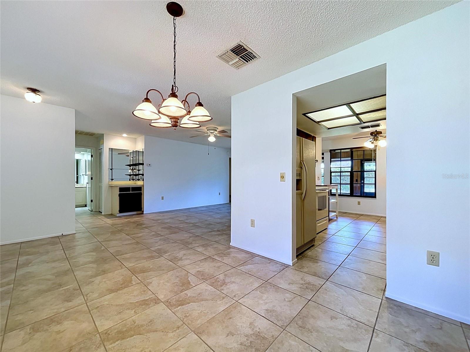 HERITAGE LAKE - Residential