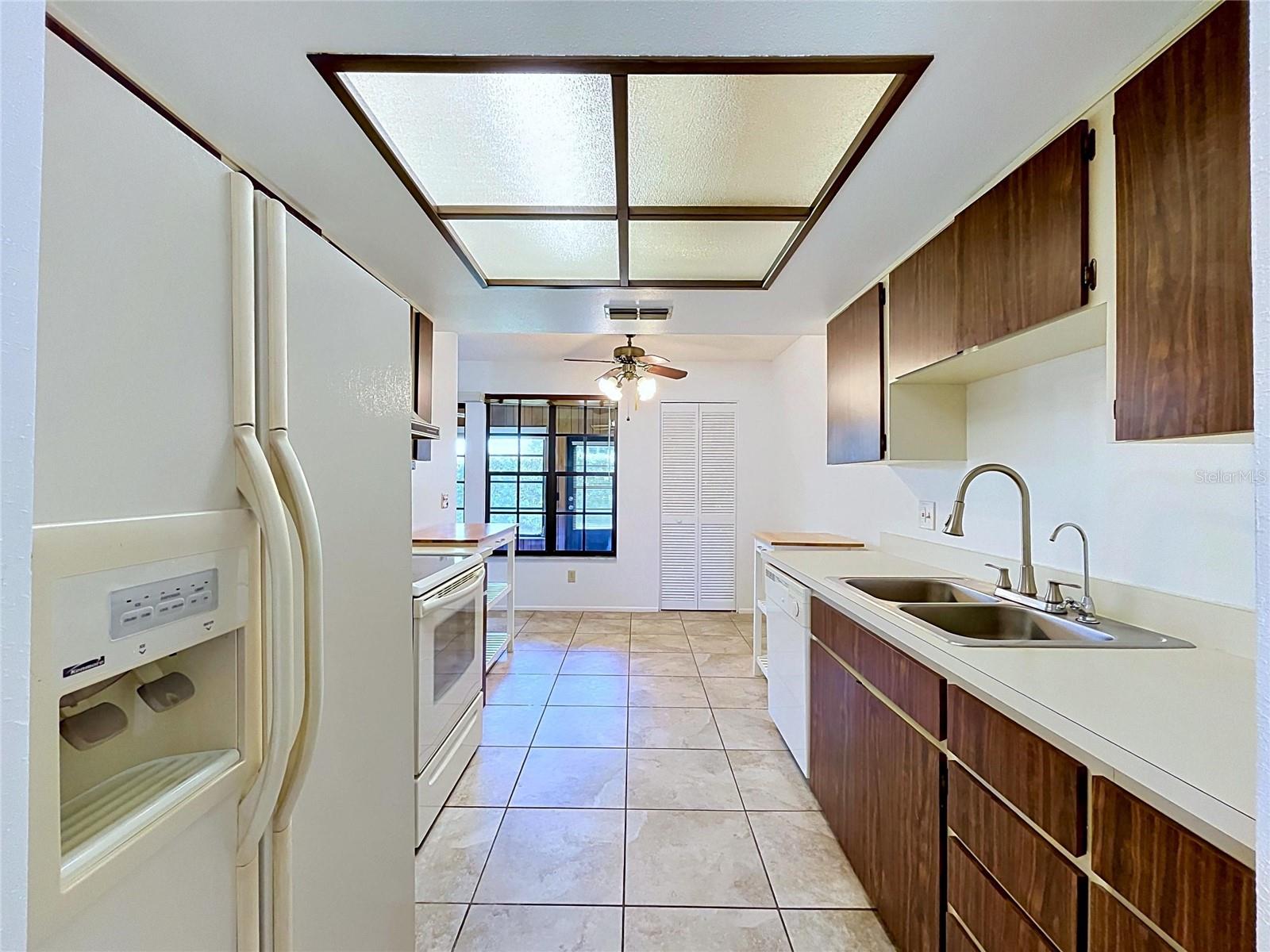 HERITAGE LAKE - Residential