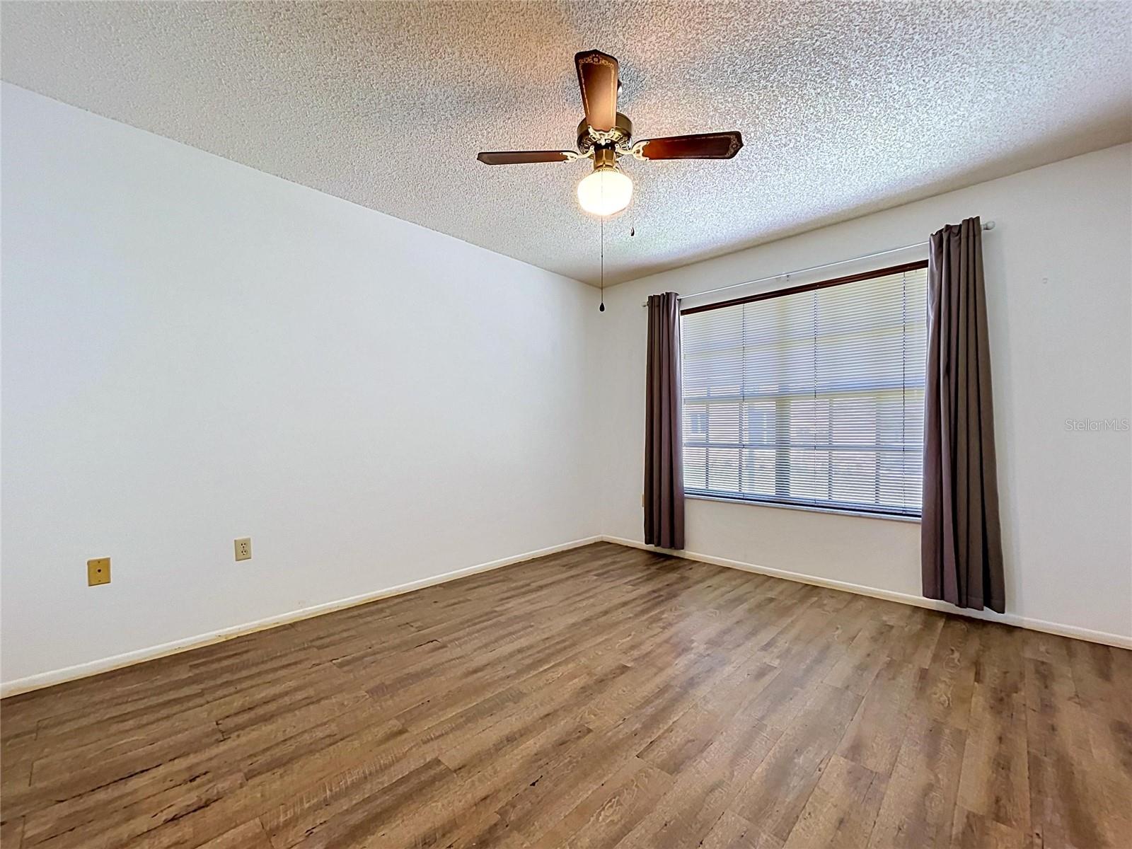 HERITAGE LAKE - Residential
