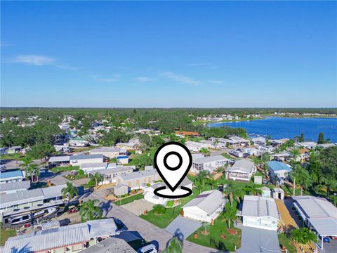 A home in LAKE WALES