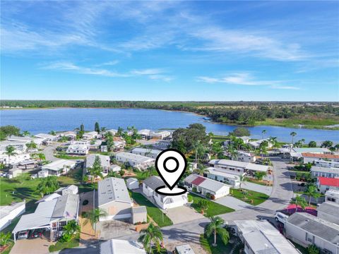 A home in LAKE WALES