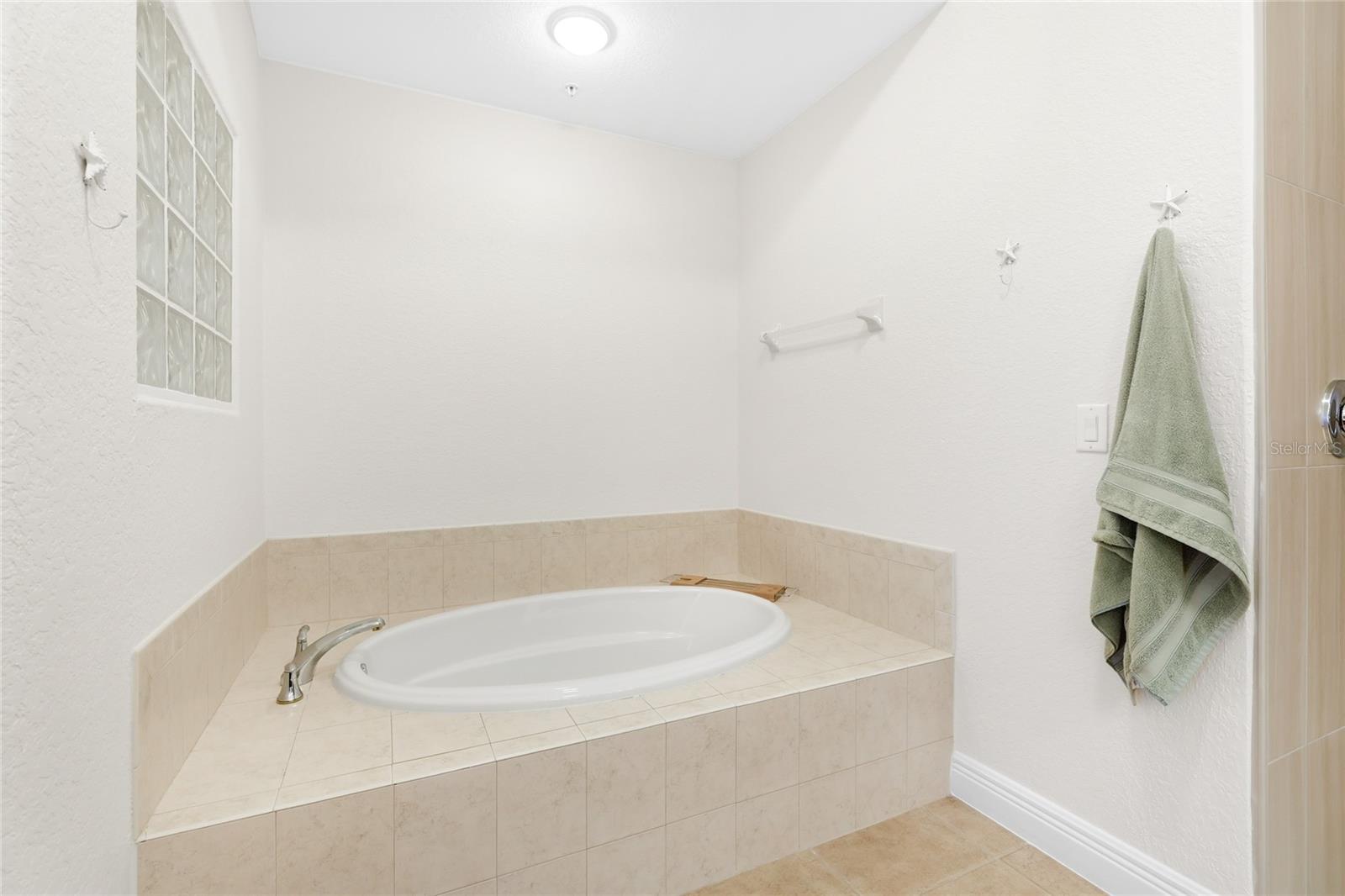 THE WATERFRONT ON VENICE ISLND - Residential