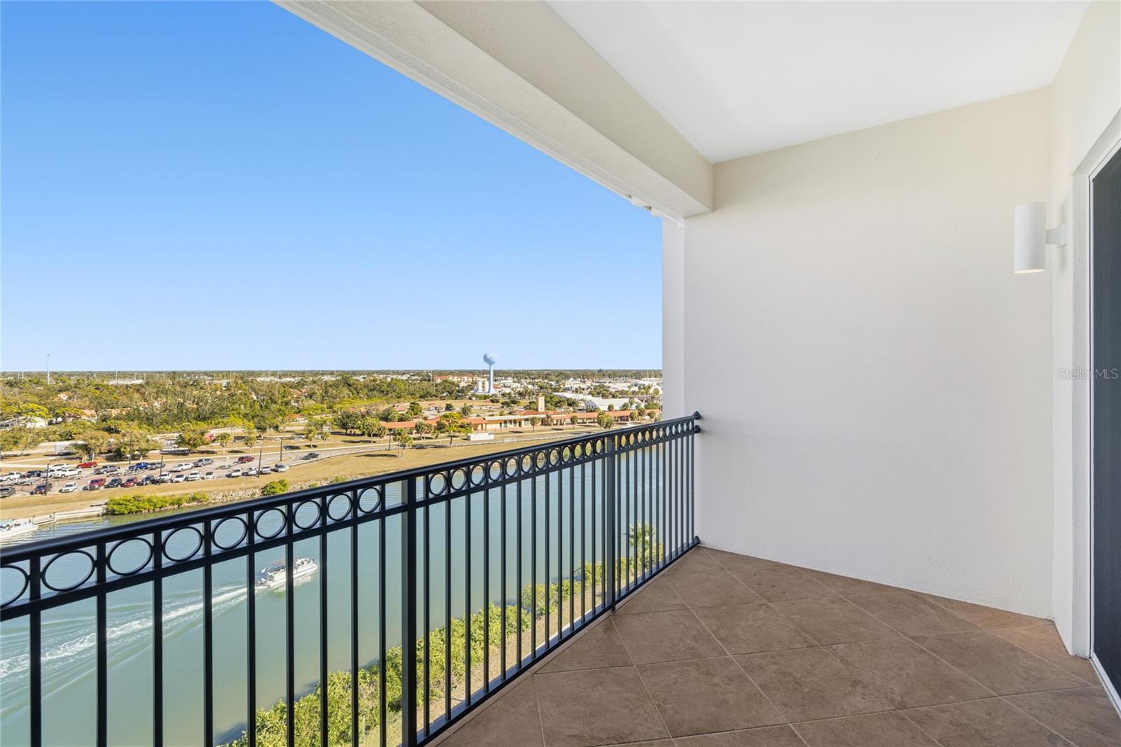 THE WATERFRONT ON VENICE ISLND - Residential