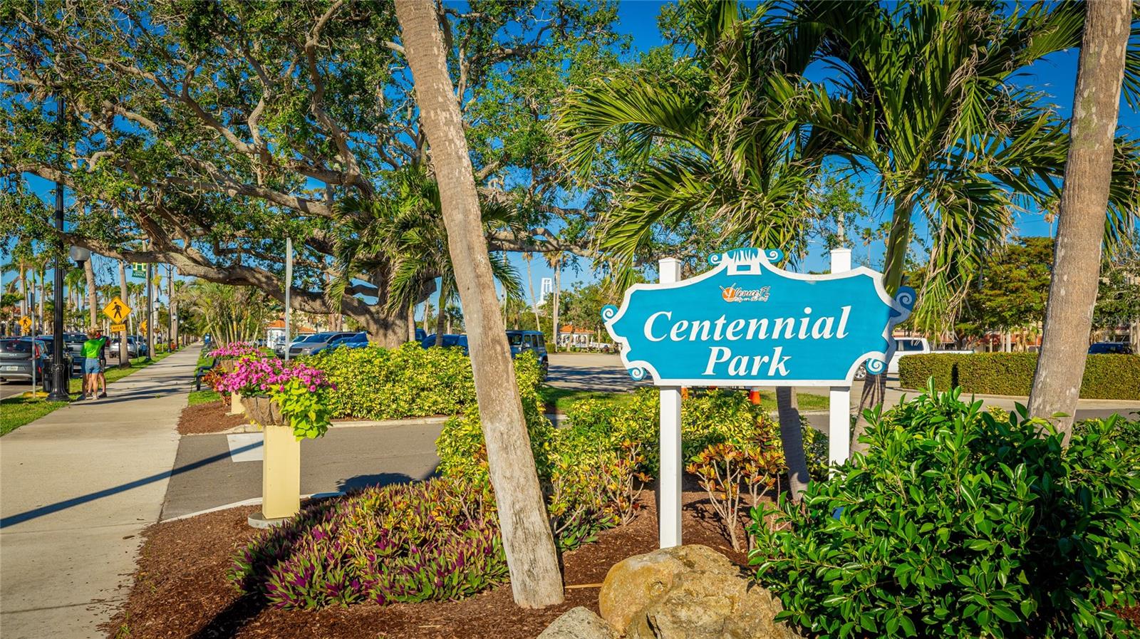 THE WATERFRONT ON VENICE ISLND - Residential