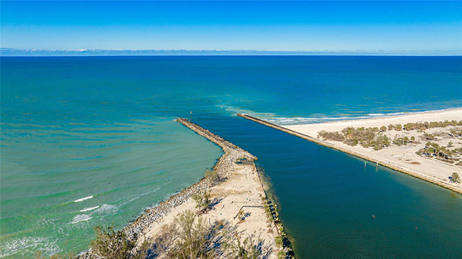 THE WATERFRONT ON VENICE ISLND - Residential