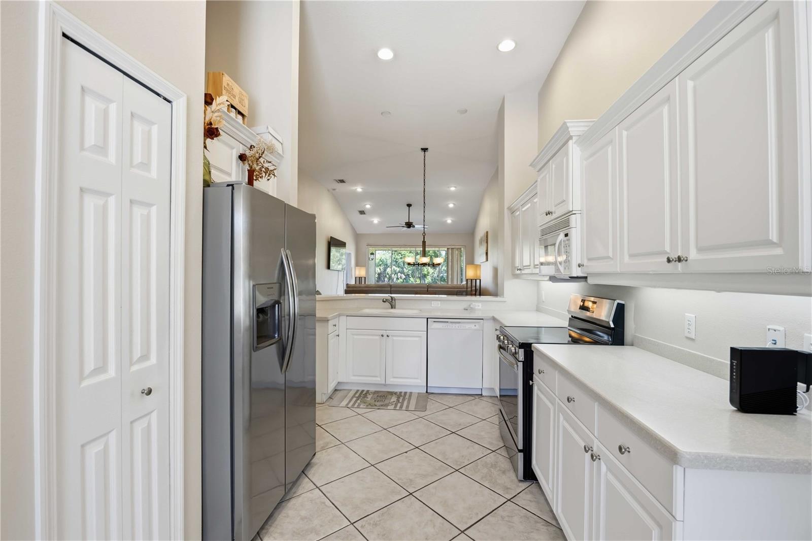 HARBORAGE ON BRADEN RIVER III PH II - Residential