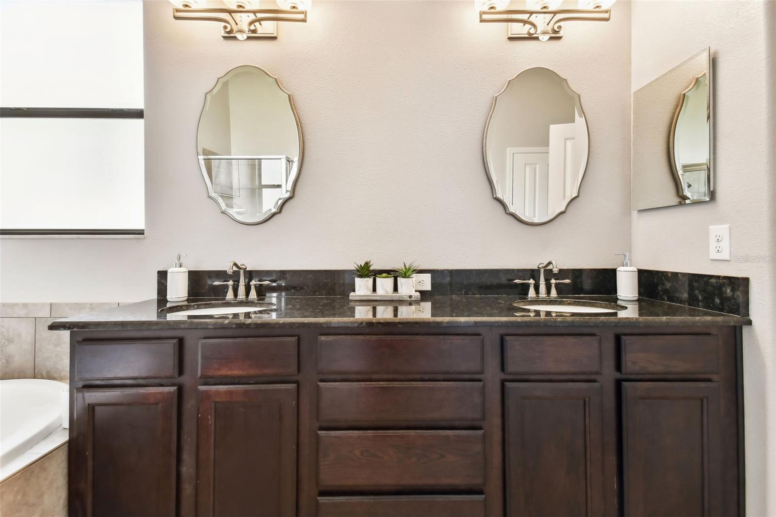 WIGGINS ESTATES - Residential