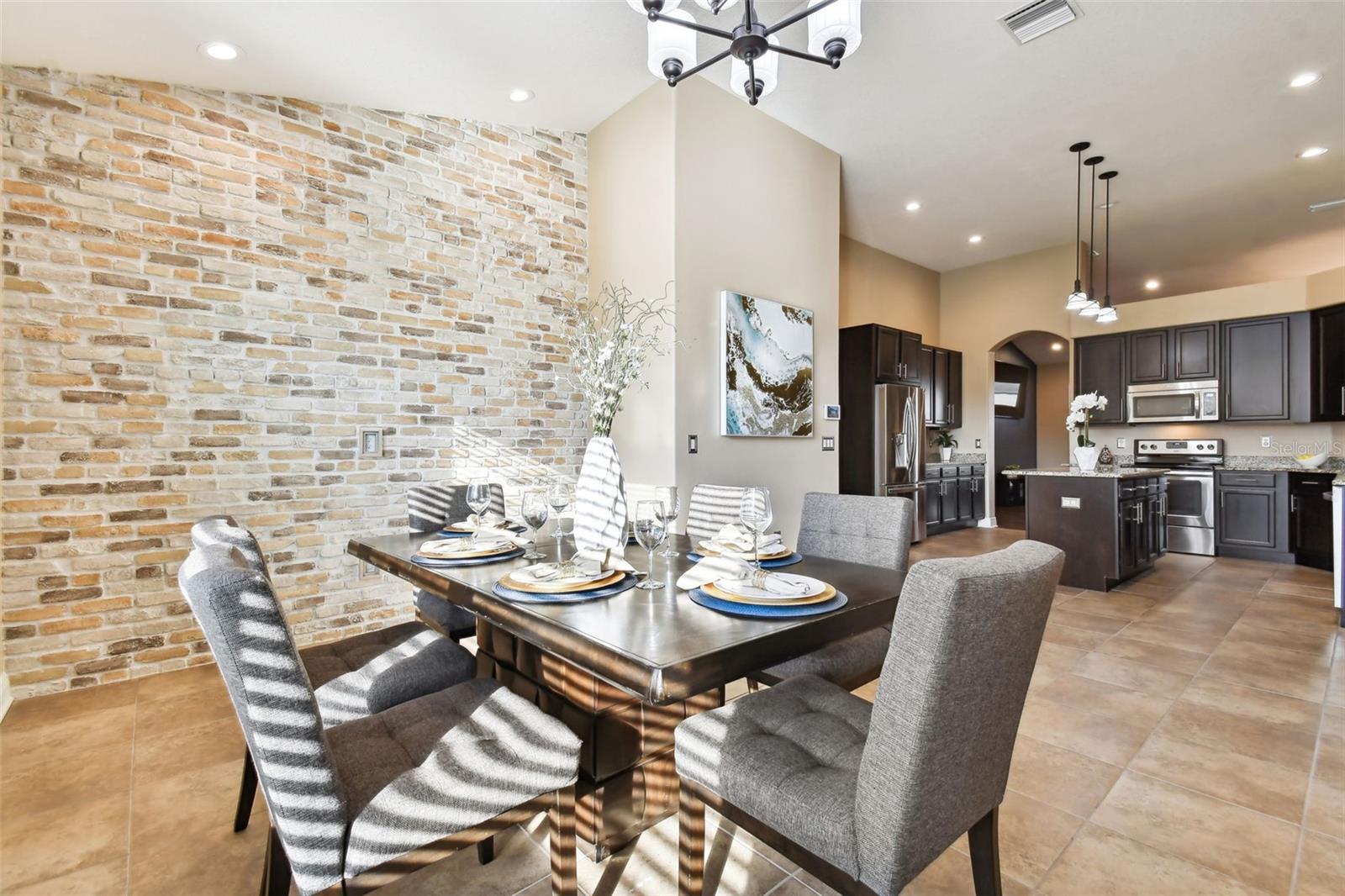 WIGGINS ESTATES - Residential