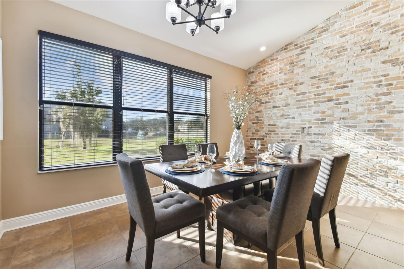 WIGGINS ESTATES - Residential