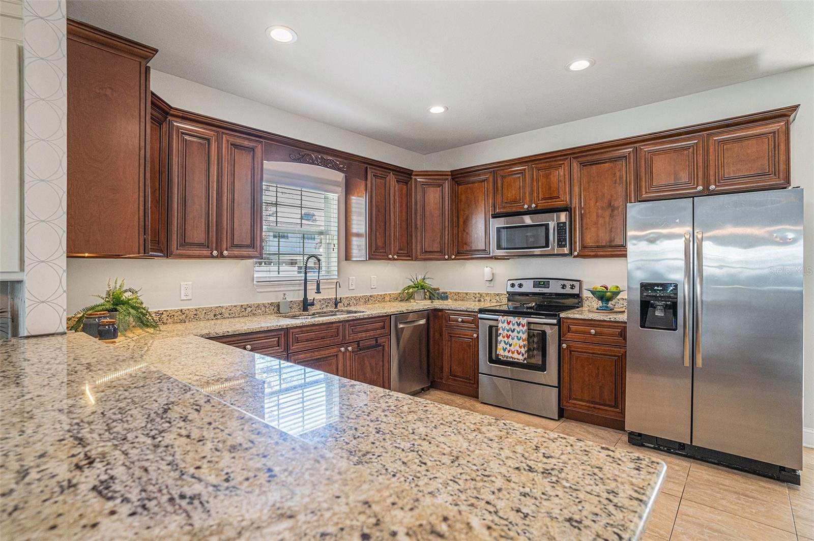 MAC FARLANE HUGH C SUB - Residential