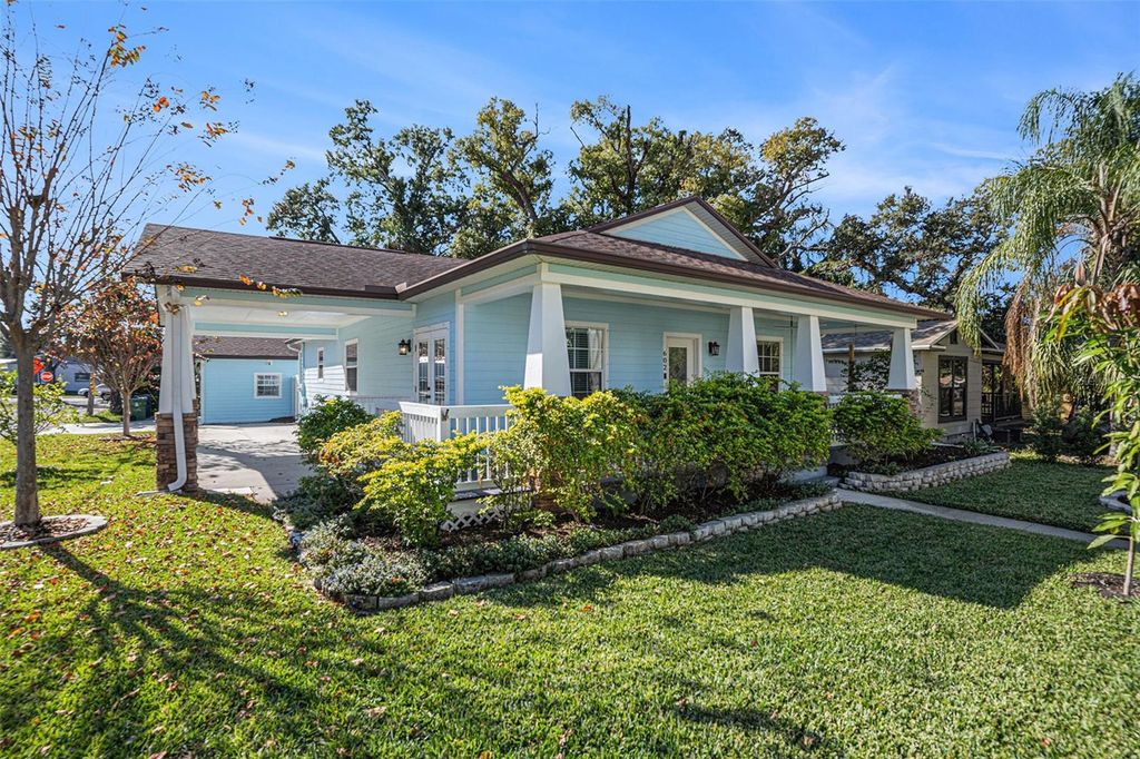 Photo of 602 W Euclid Avenue, Tampa, FL 33602 (MLS # TB8462160)