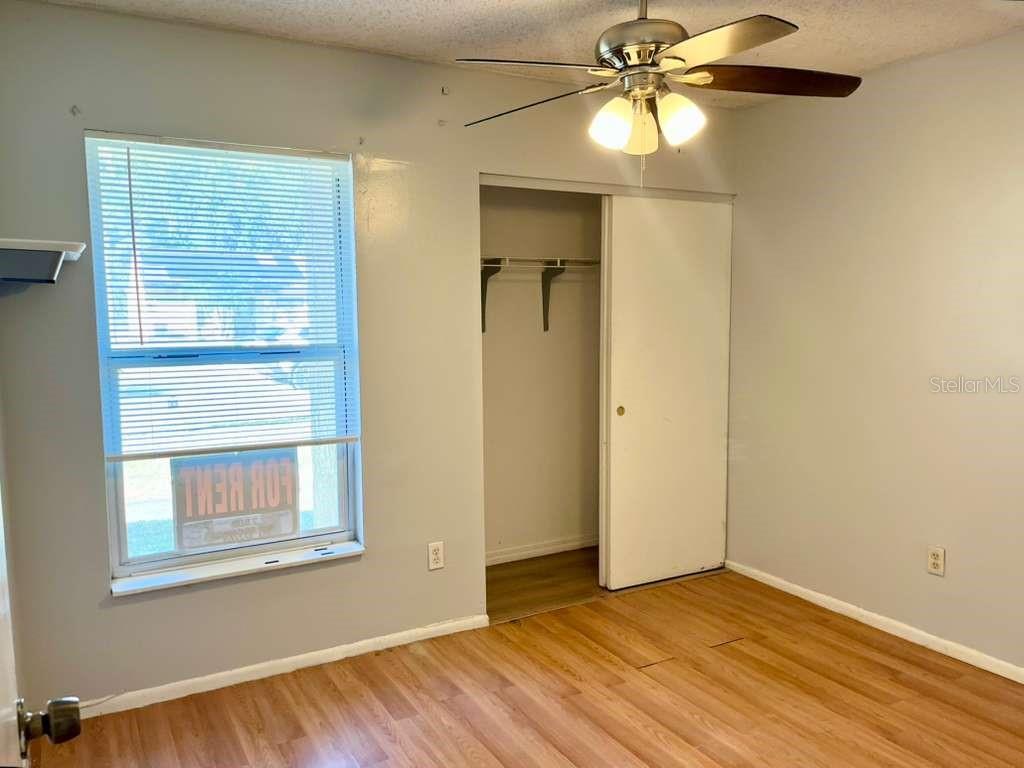 CREEKSIDE VILLAS - Residential