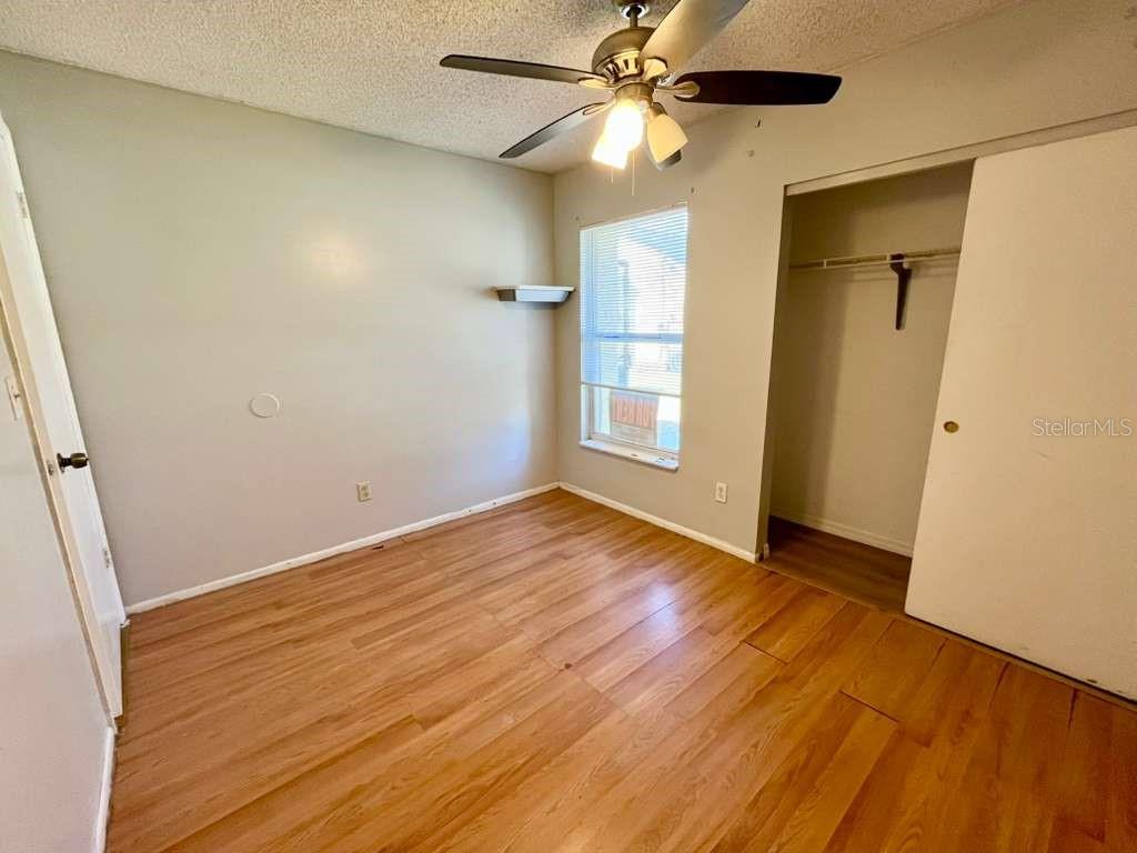 CREEKSIDE VILLAS - Residential