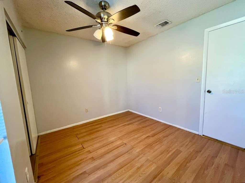 CREEKSIDE VILLAS - Residential