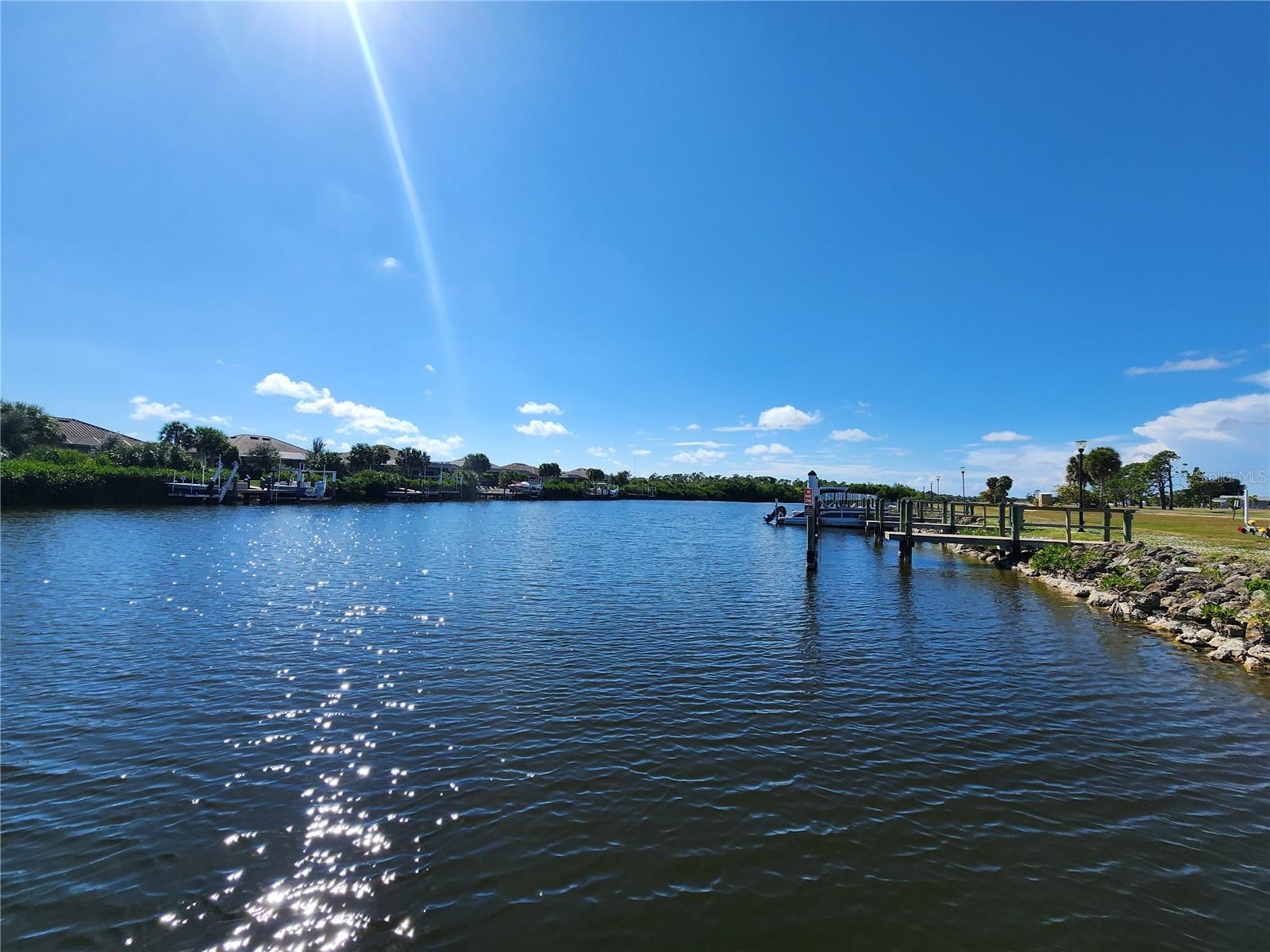 VILLAGE HOLIDAY LAKE - Land