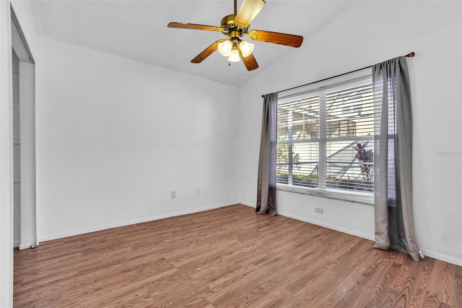 PINES WEKIVA SEC 01 PH 02 TR B - Residential