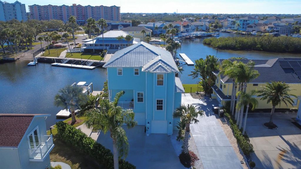 Photo of 6109 Bayside Drive, New Port Richey, FL 34652 (MLS # TB8460292)