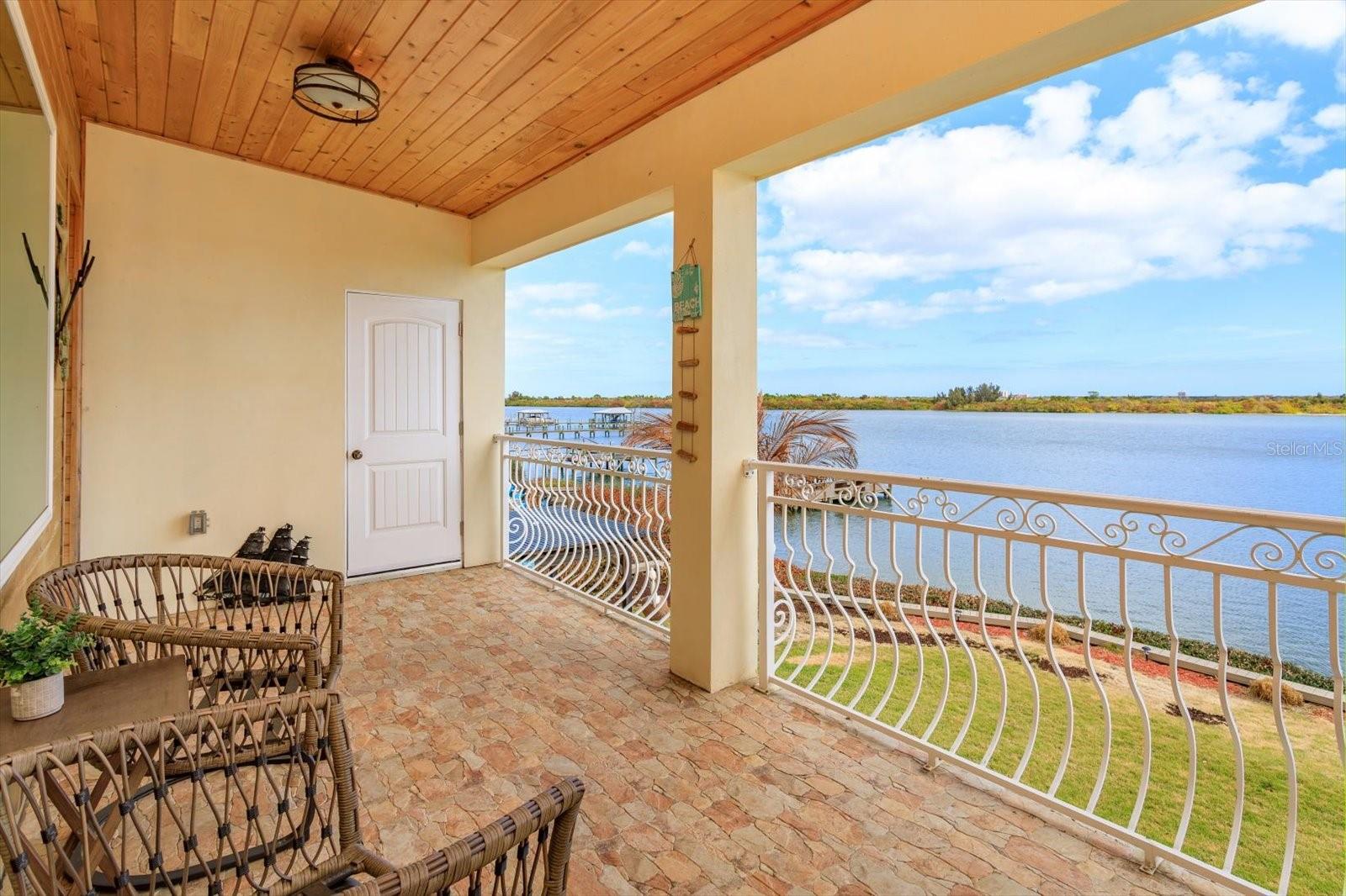 TOTEM PARK - Residential