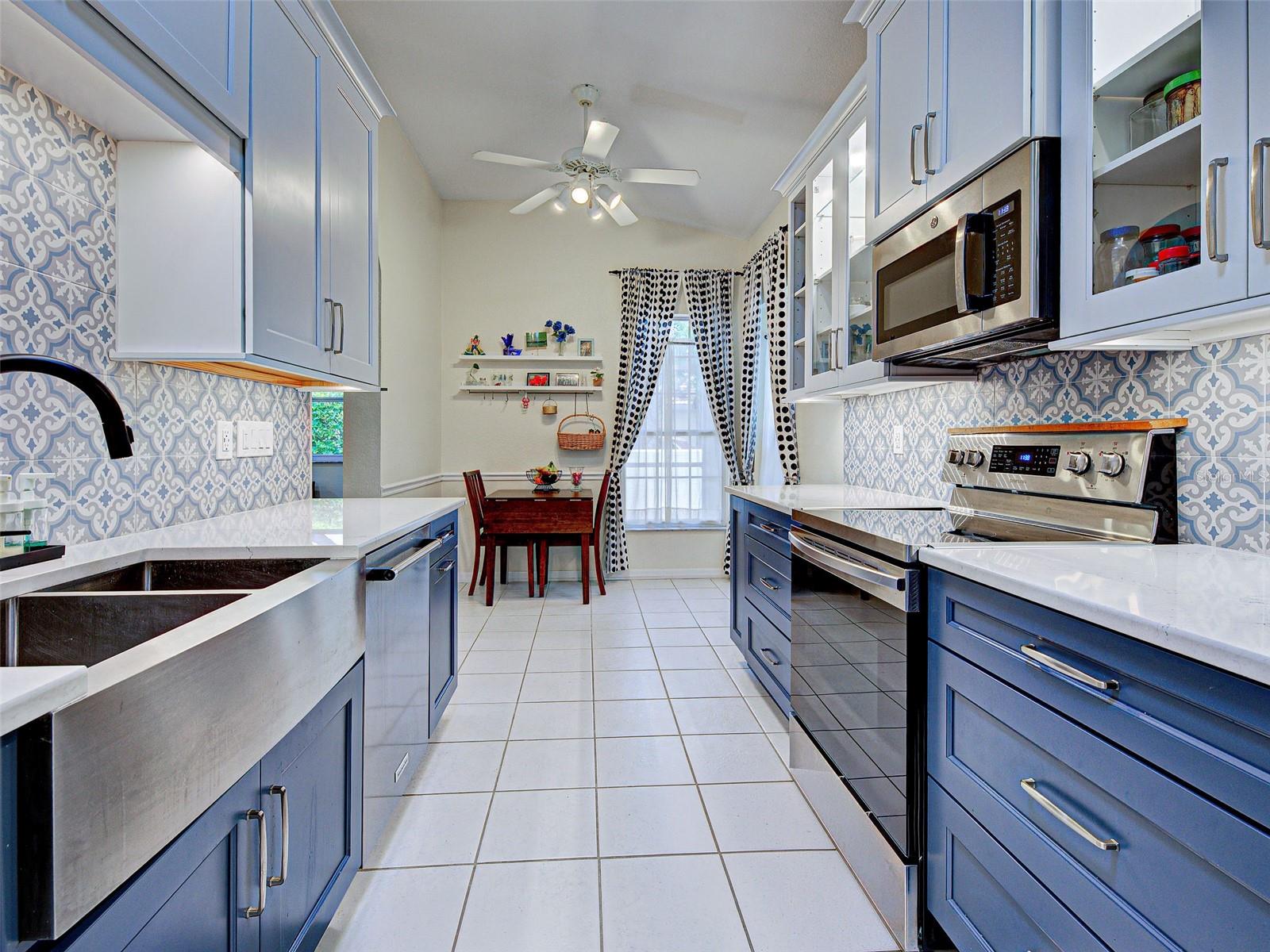 VISTA DEL LAGO - Residential