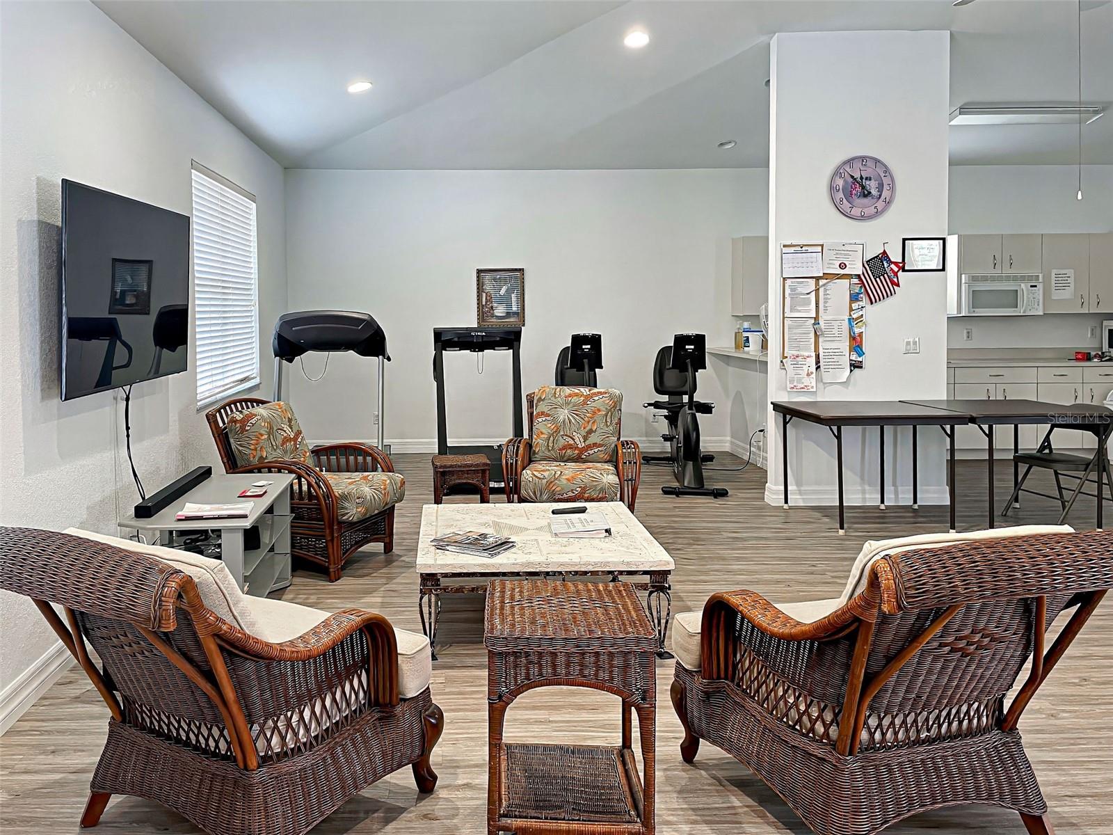 VISTA DEL LAGO - Residential