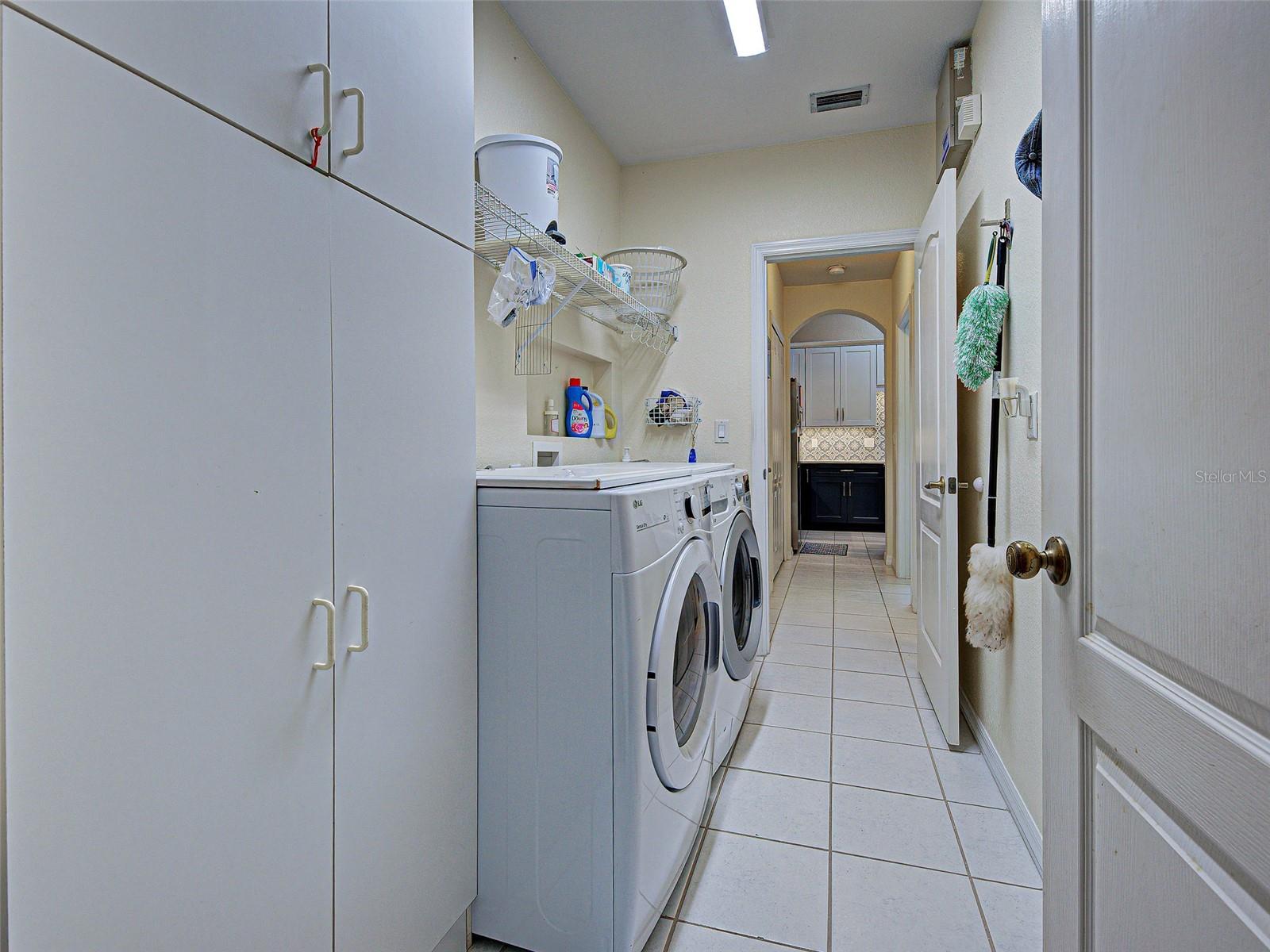 VISTA DEL LAGO - Residential