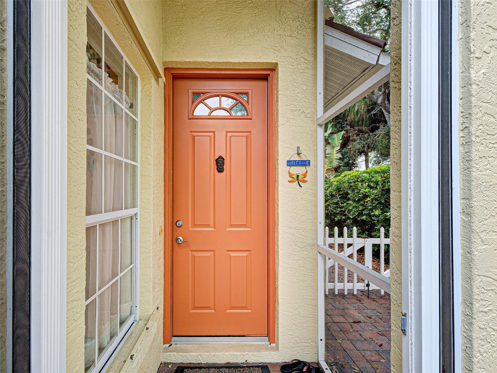 251 VISTA DEL LAGO WAY