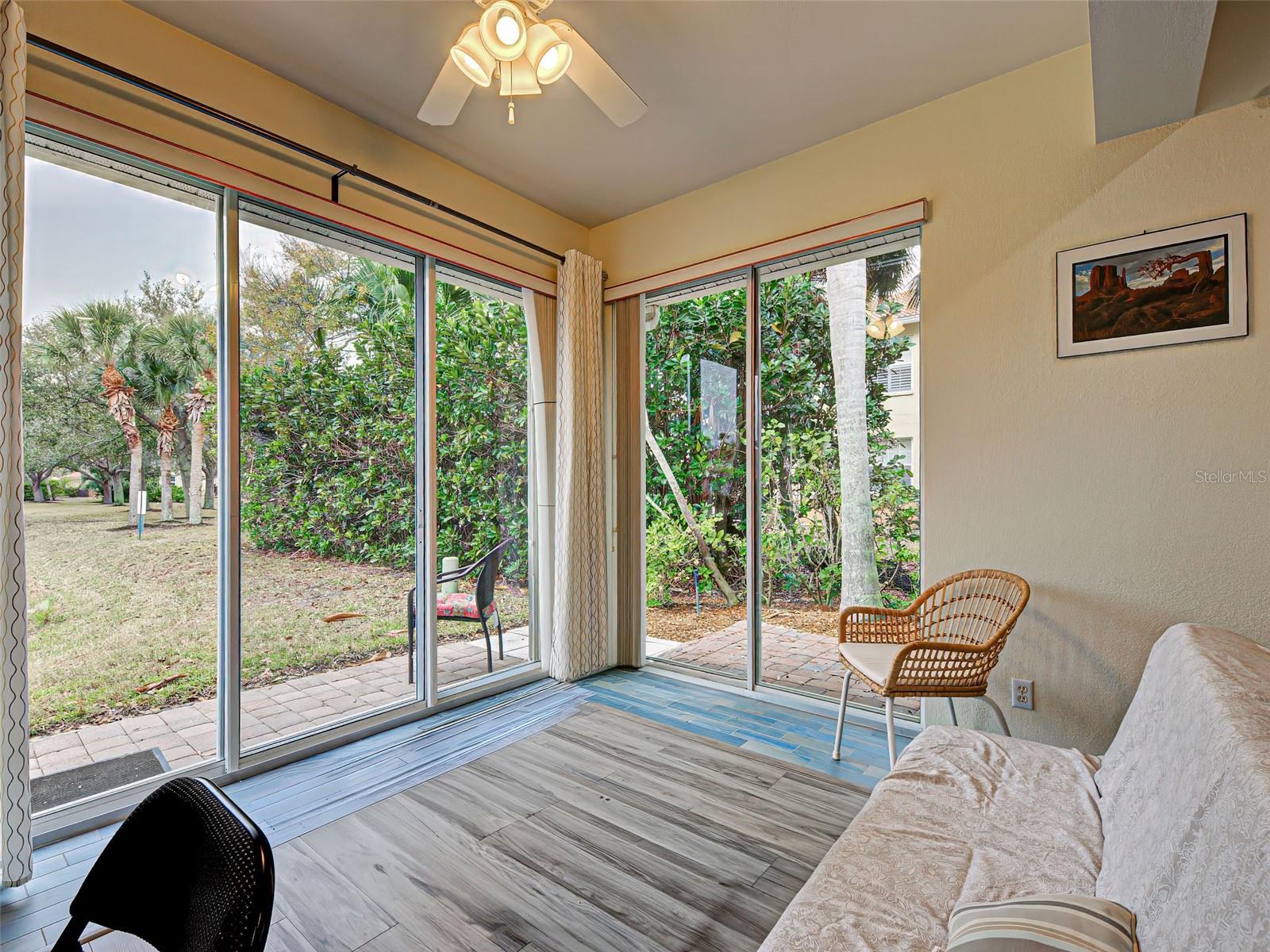 VISTA DEL LAGO - Residential