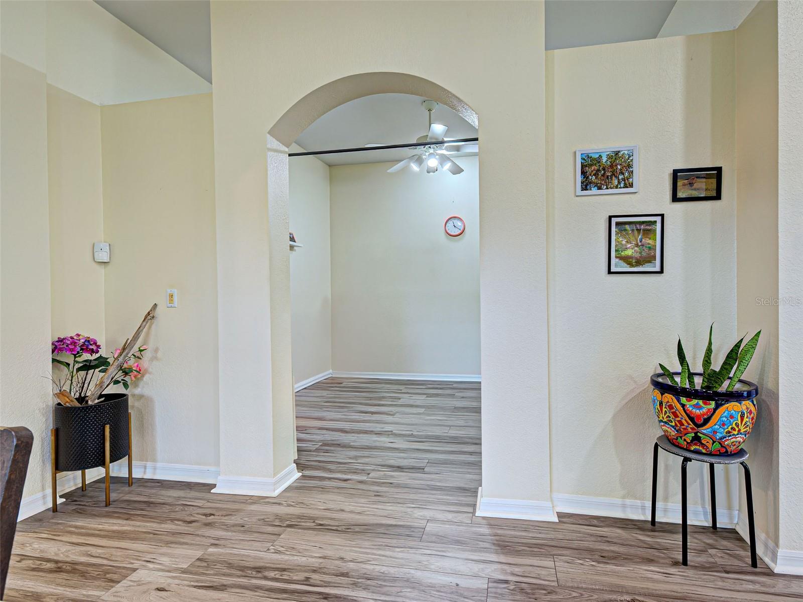 VISTA DEL LAGO - Residential