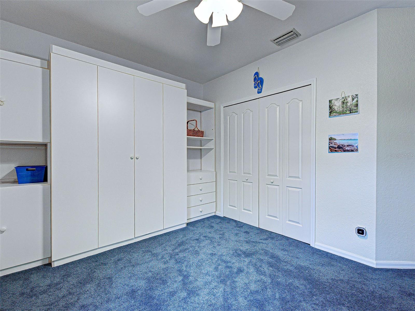 VISTA DEL LAGO - Residential