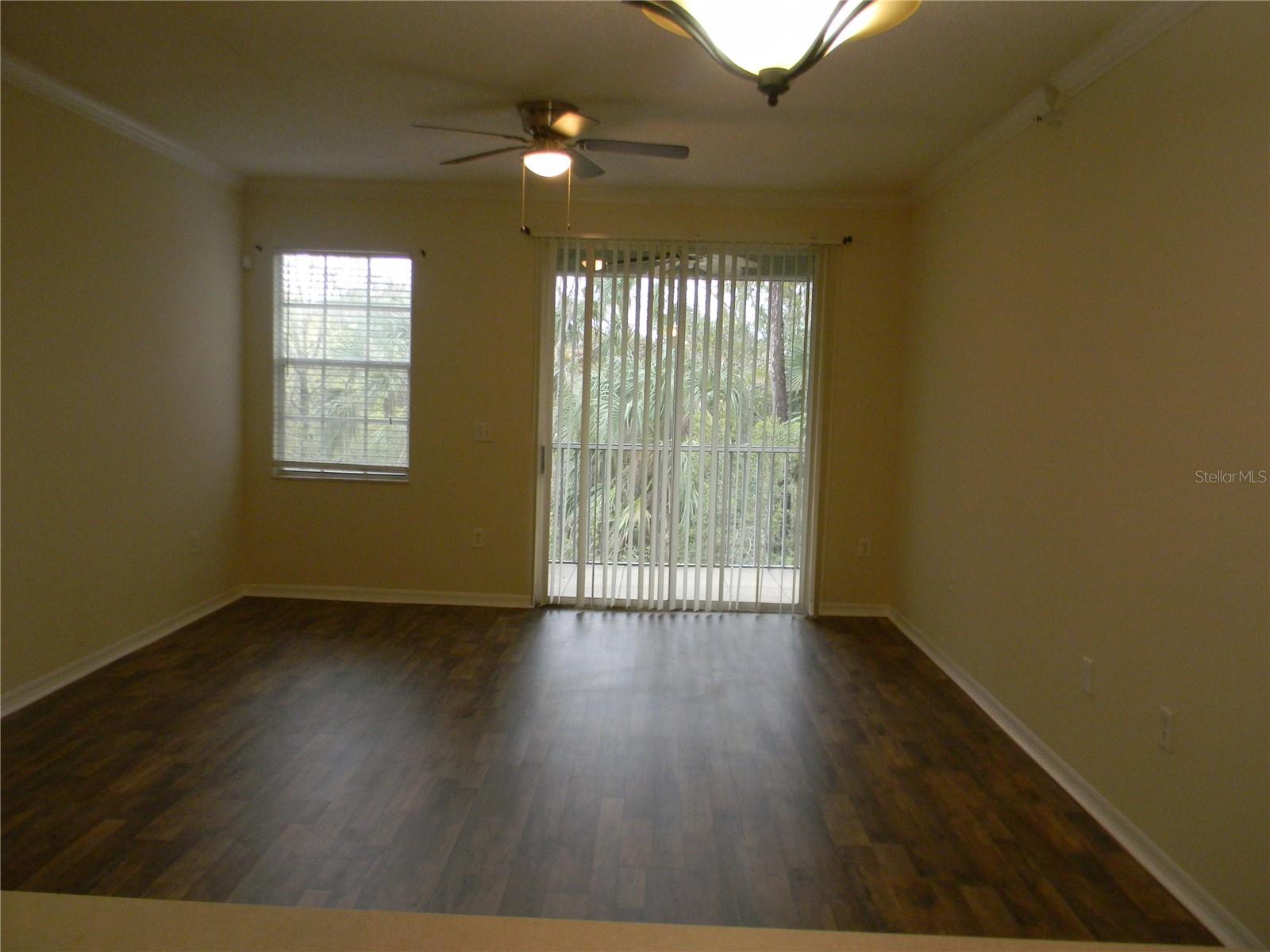 8334 - LAS PALMAS OF SARASOTA - Residential