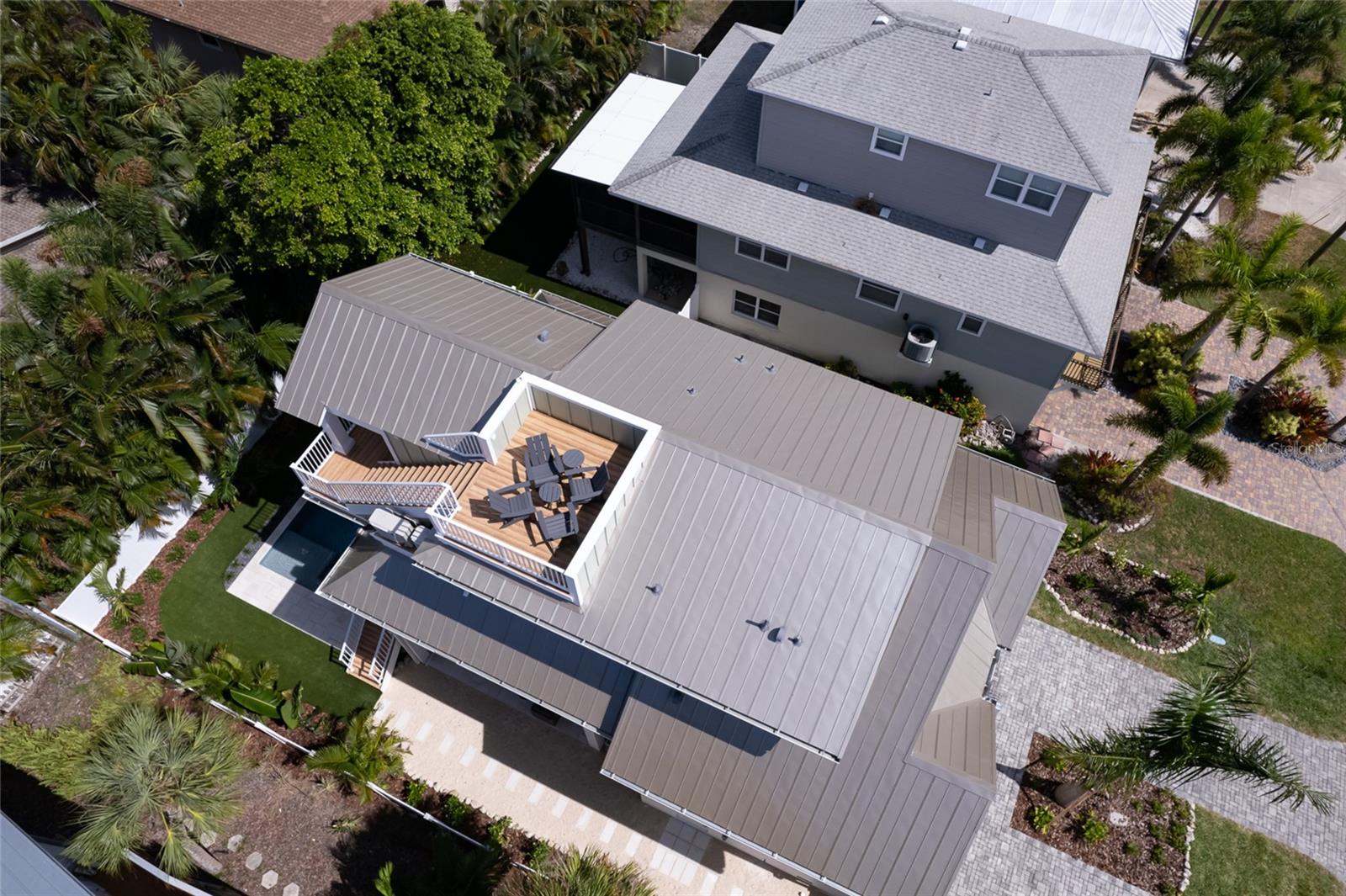 WEST WIND SHORES - Residential