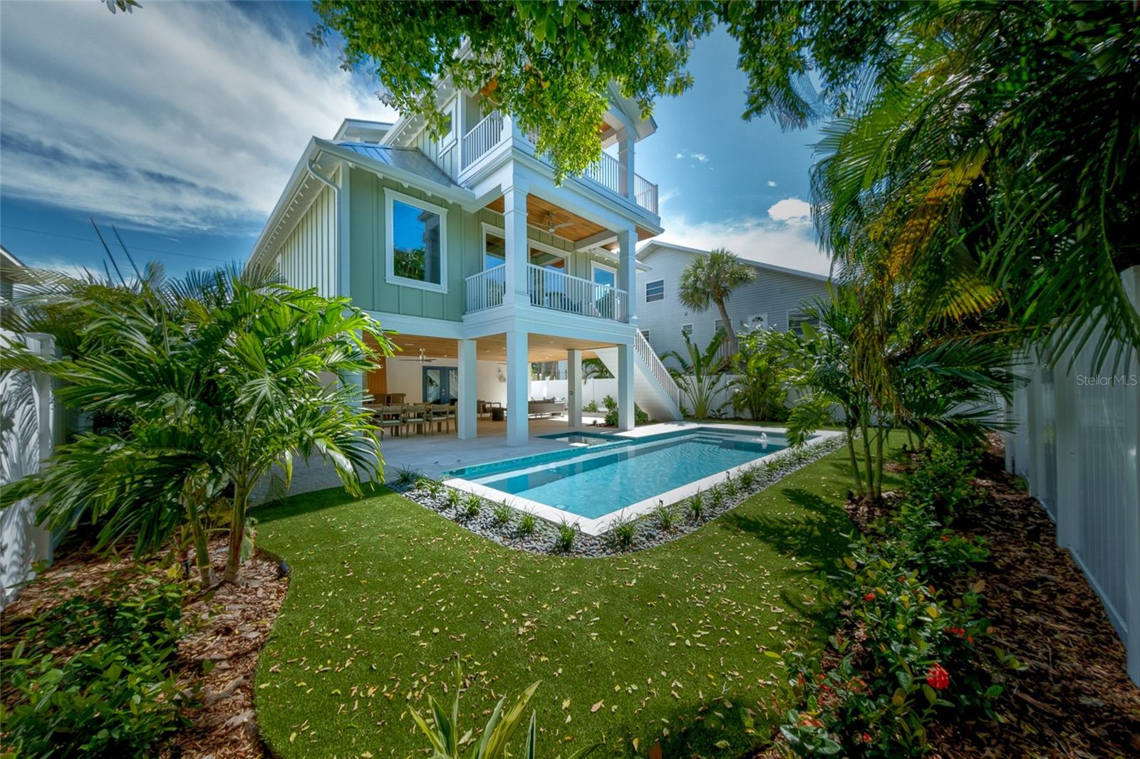 WEST WIND SHORES - Residential