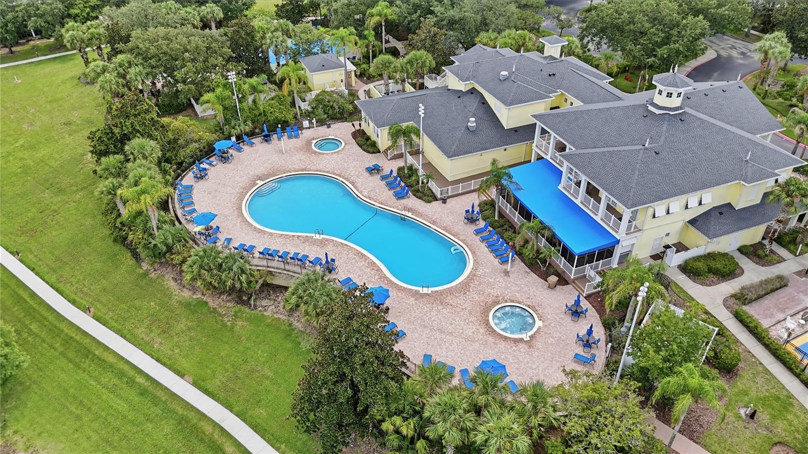 1106 GRAN BAHAMA BOULEVARD 1106