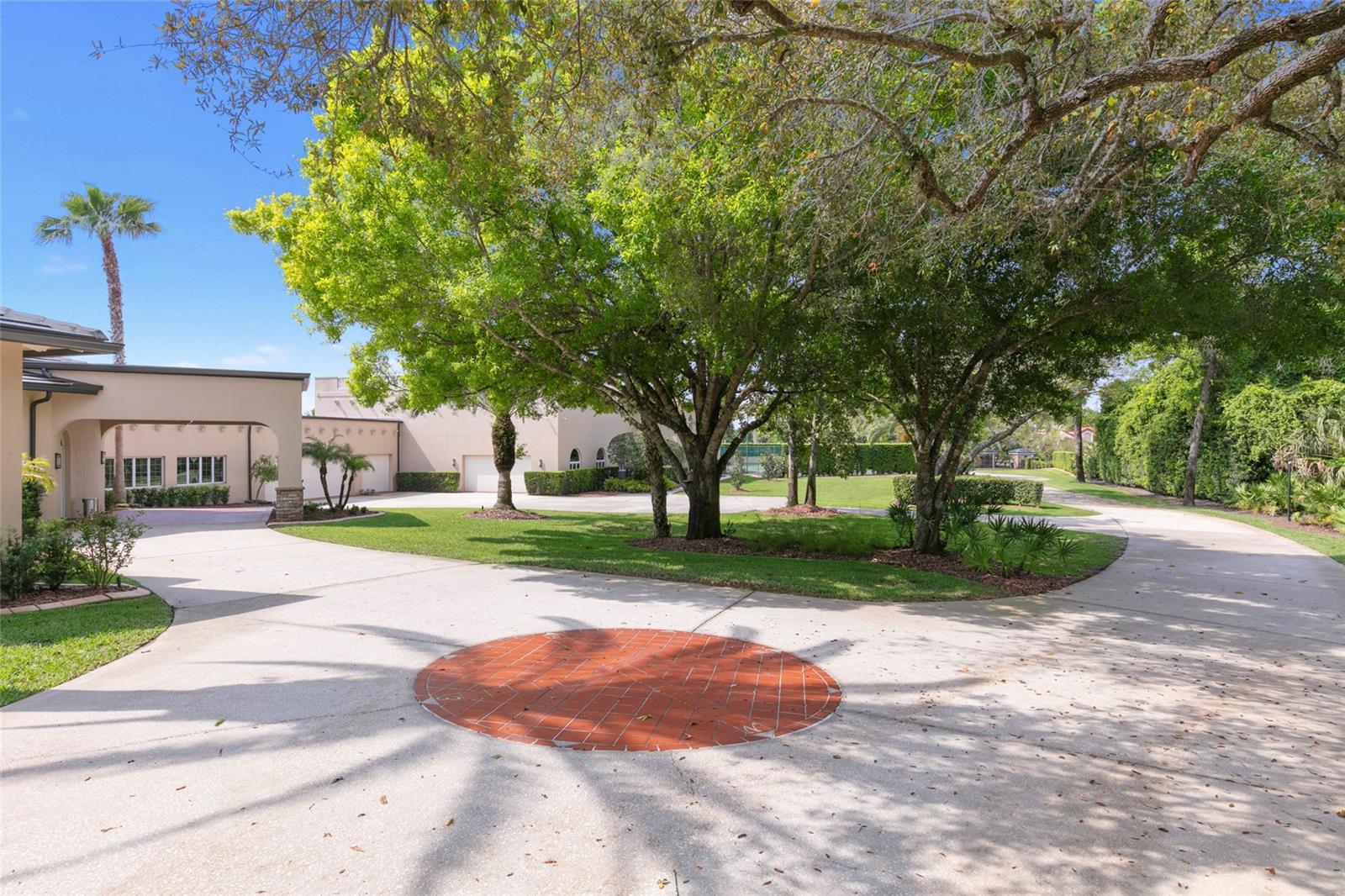 SPRUCE CREEK FLY IN - Residential