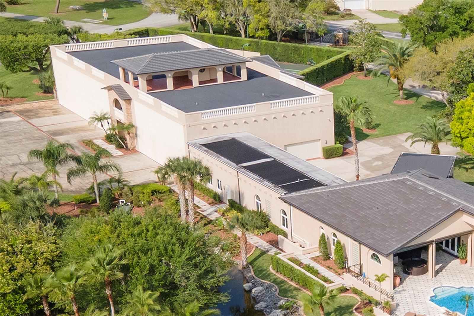 SPRUCE CREEK FLY IN - Residential