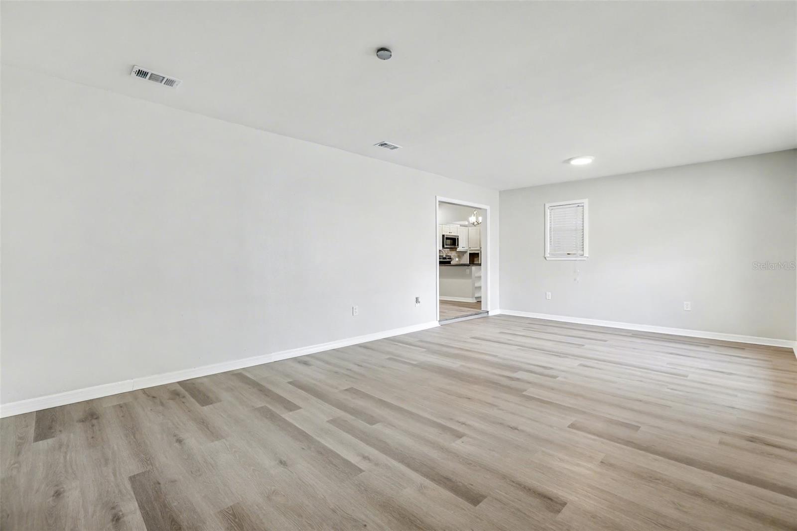 LAKE SARASOTA - Residential