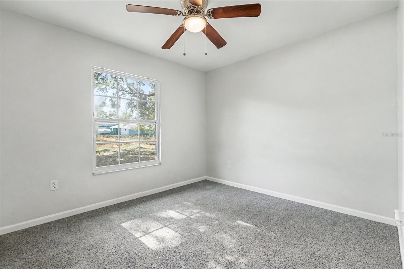 LAKE SARASOTA - Residential