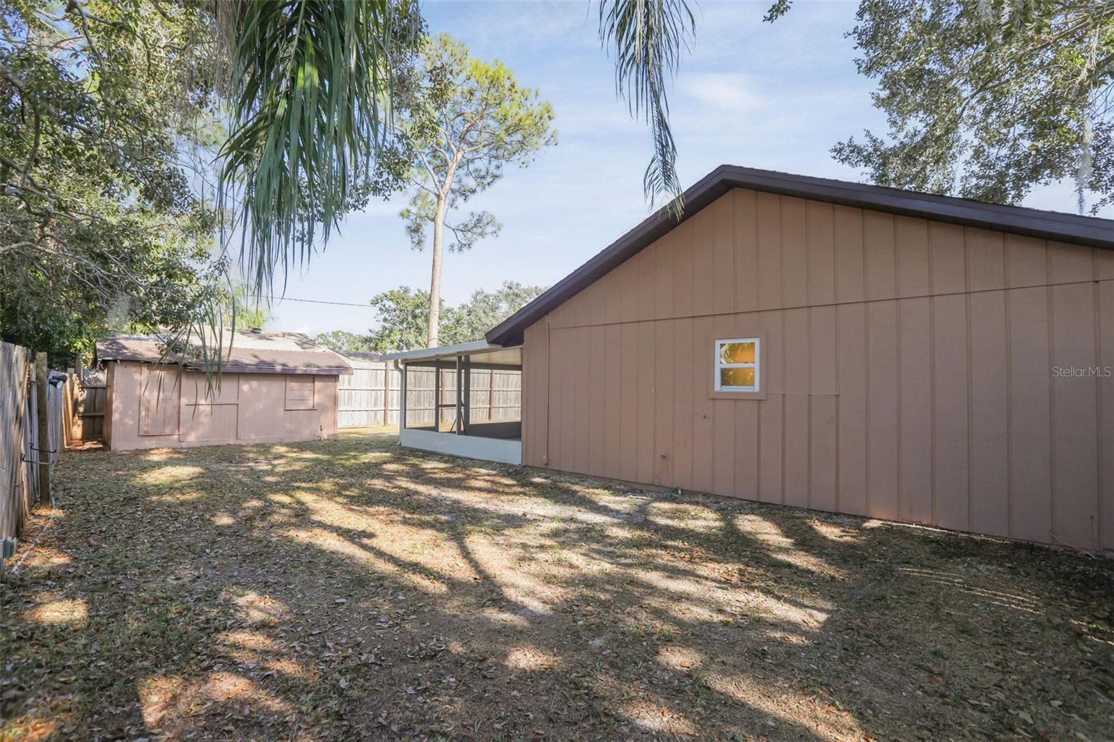 LAKE SARASOTA - Residential