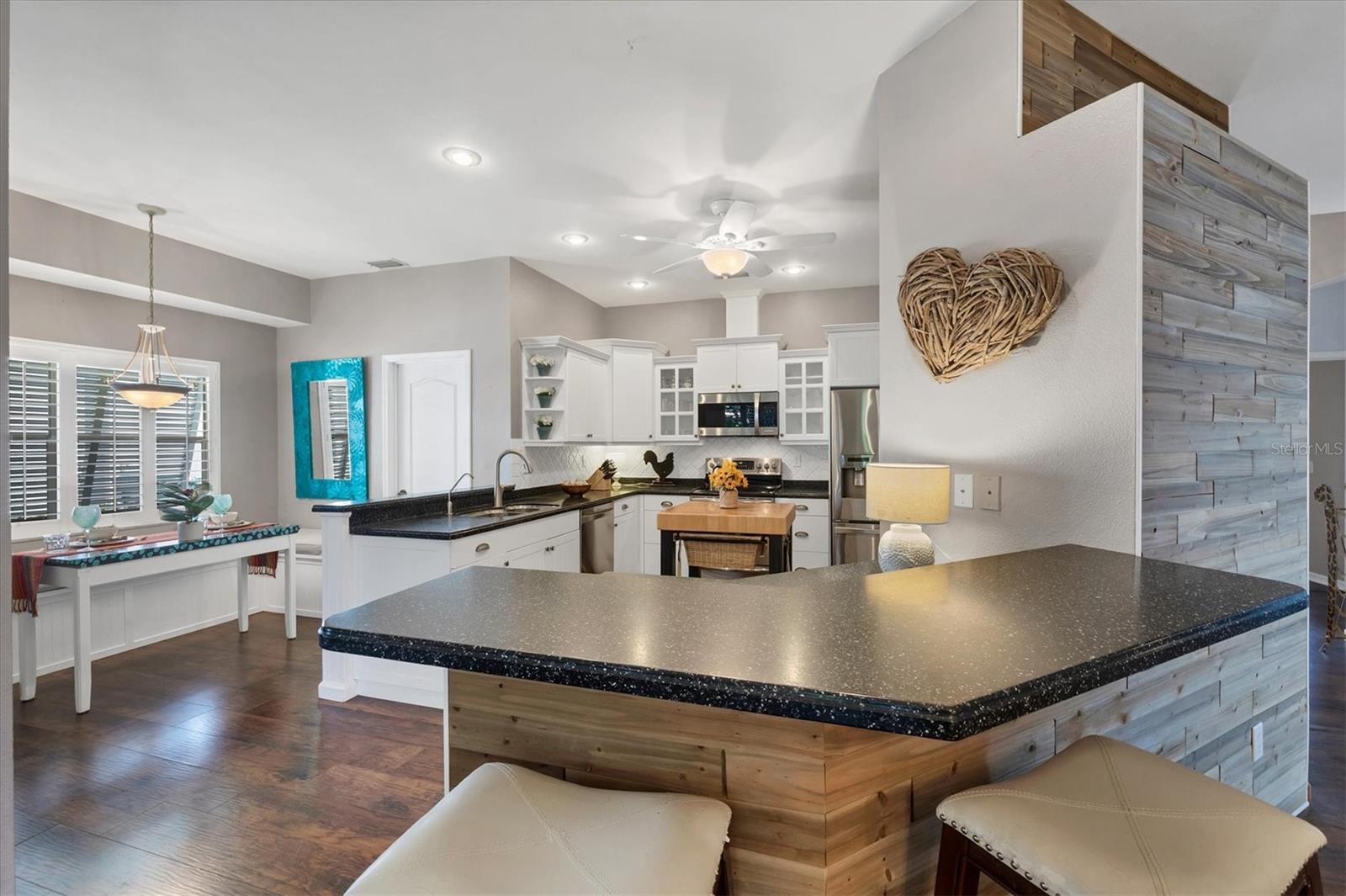 DEL SOL VILLAGE AT LONGWOOD RUN PH 02 - Residential