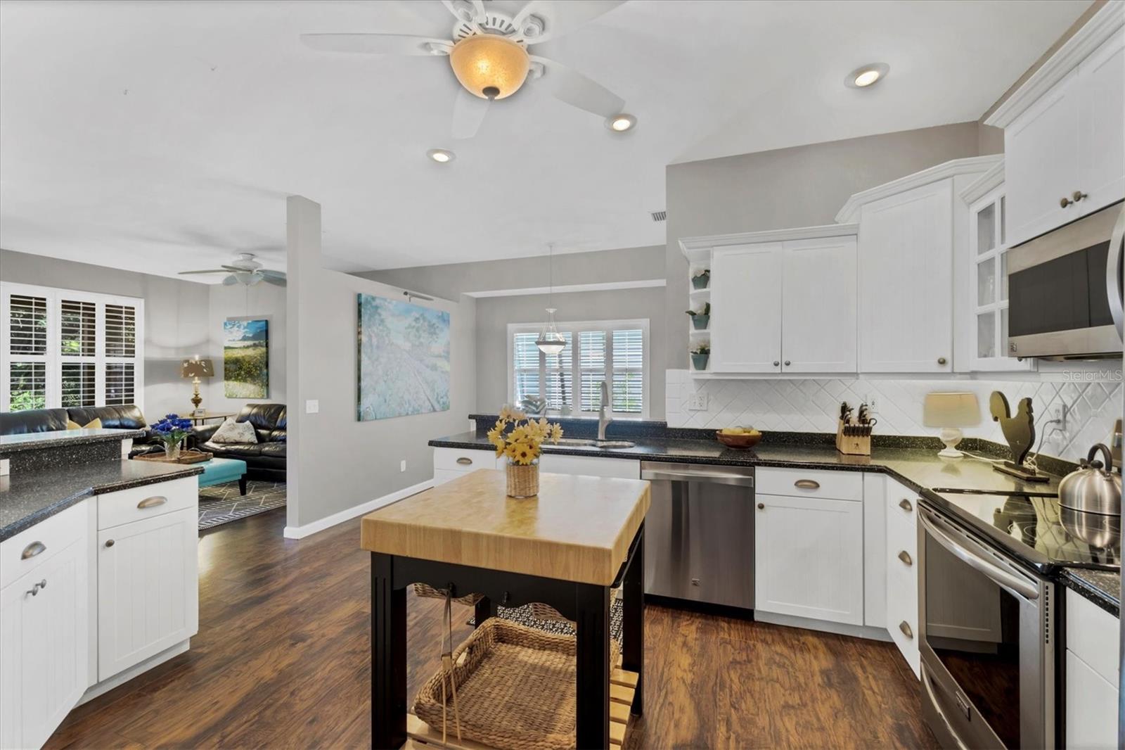 DEL SOL VILLAGE AT LONGWOOD RUN PH 02 - Residential