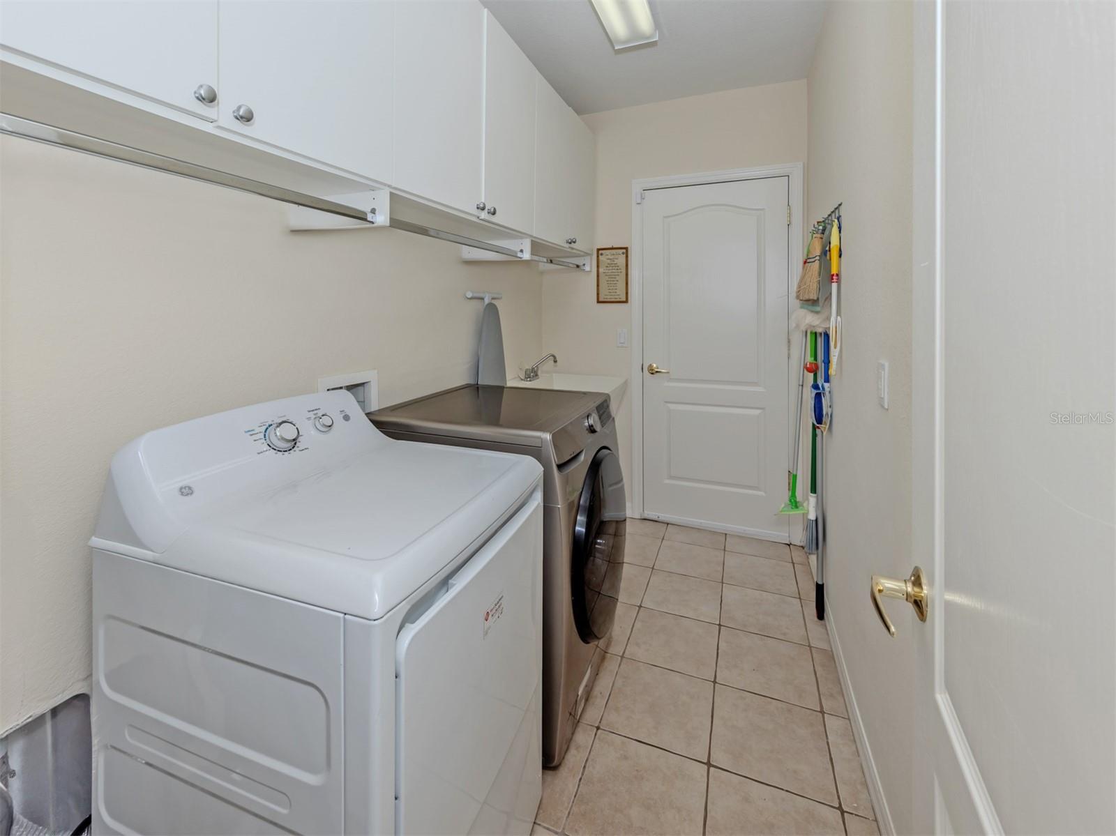 AUBURN HAMMOCKS - Residential