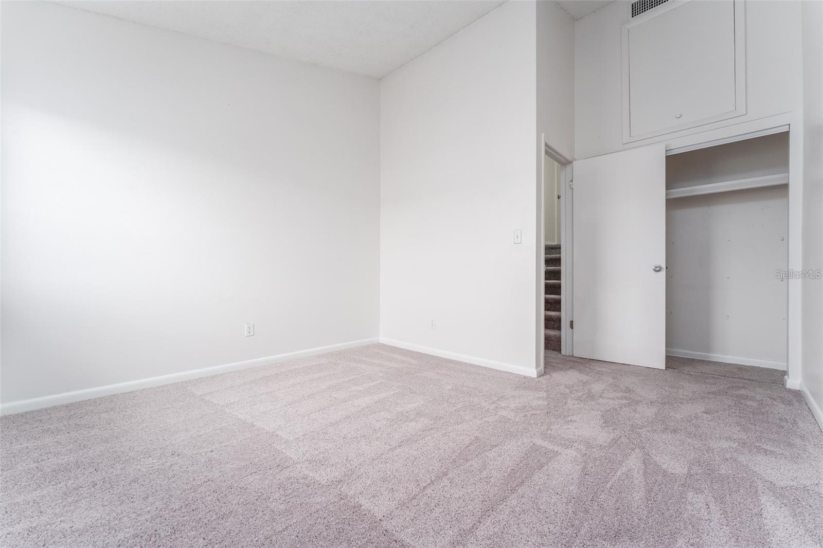 TAMPA VILLAS SOUTH UNIT 2 - Residential Lease