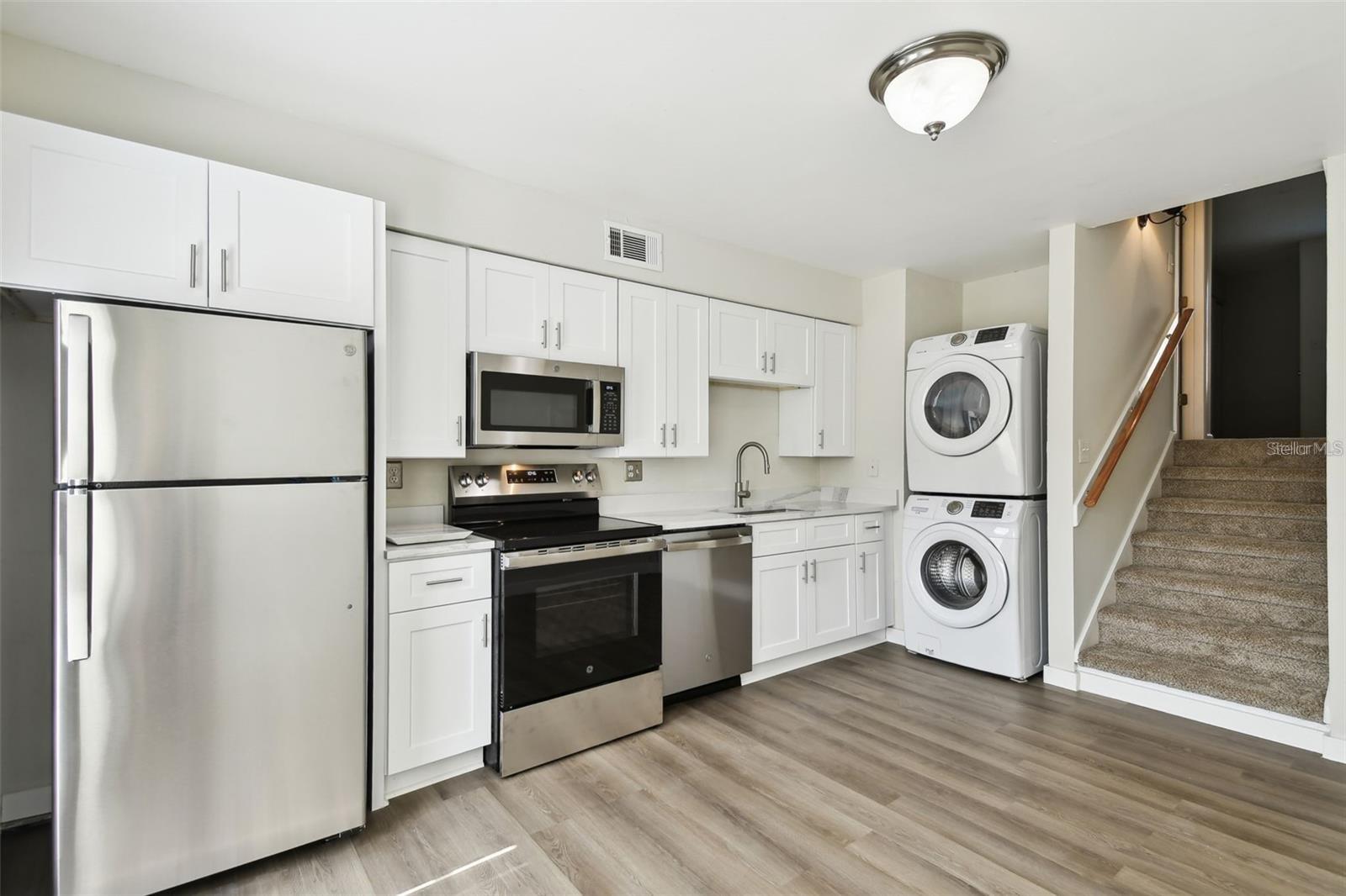 TAMPA VILLAS SOUTH UNIT 2 - Residential Lease